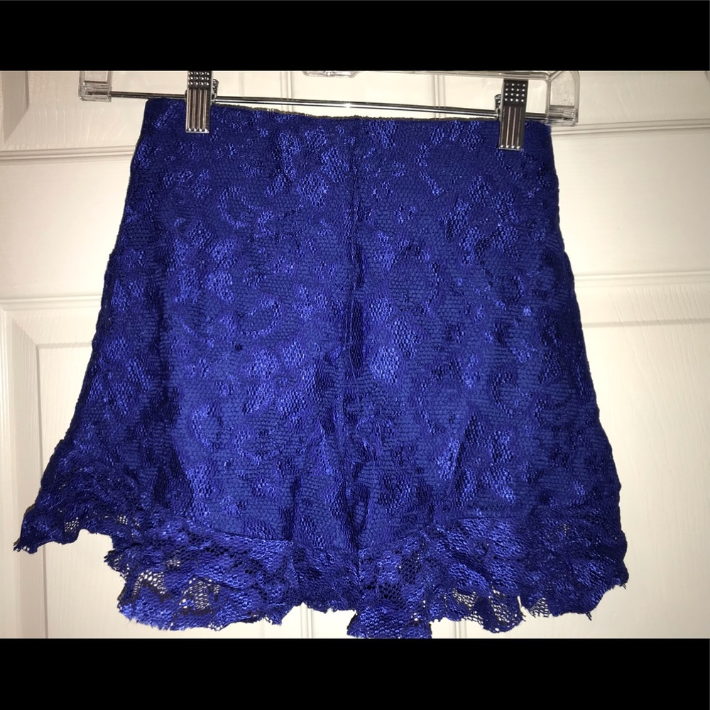 Cobalt Blue lace shorts - Picture 2 of 3